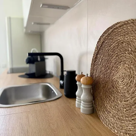 Wohlfuehlen In 5-zimmern - Design - Naehe Cng & Df Apartman *