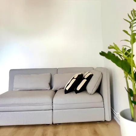Appartement Wohlfuehlen In 5-zimmern - Design - Naehe Cng & Df